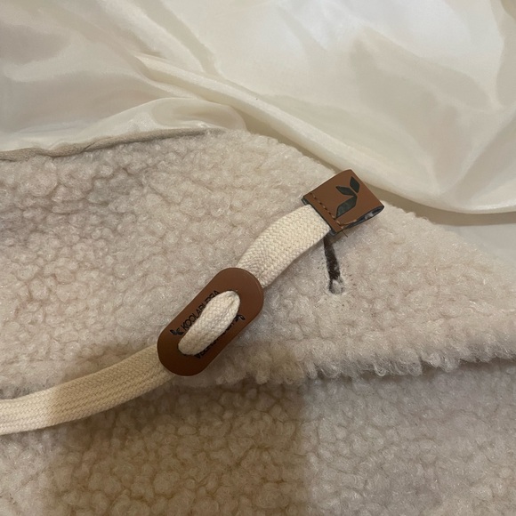 Sherpa Jacket - Picture 6 of 9